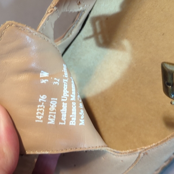 Drew Amelia Women Tan Shoes Size 8W - Picture 11 of 12